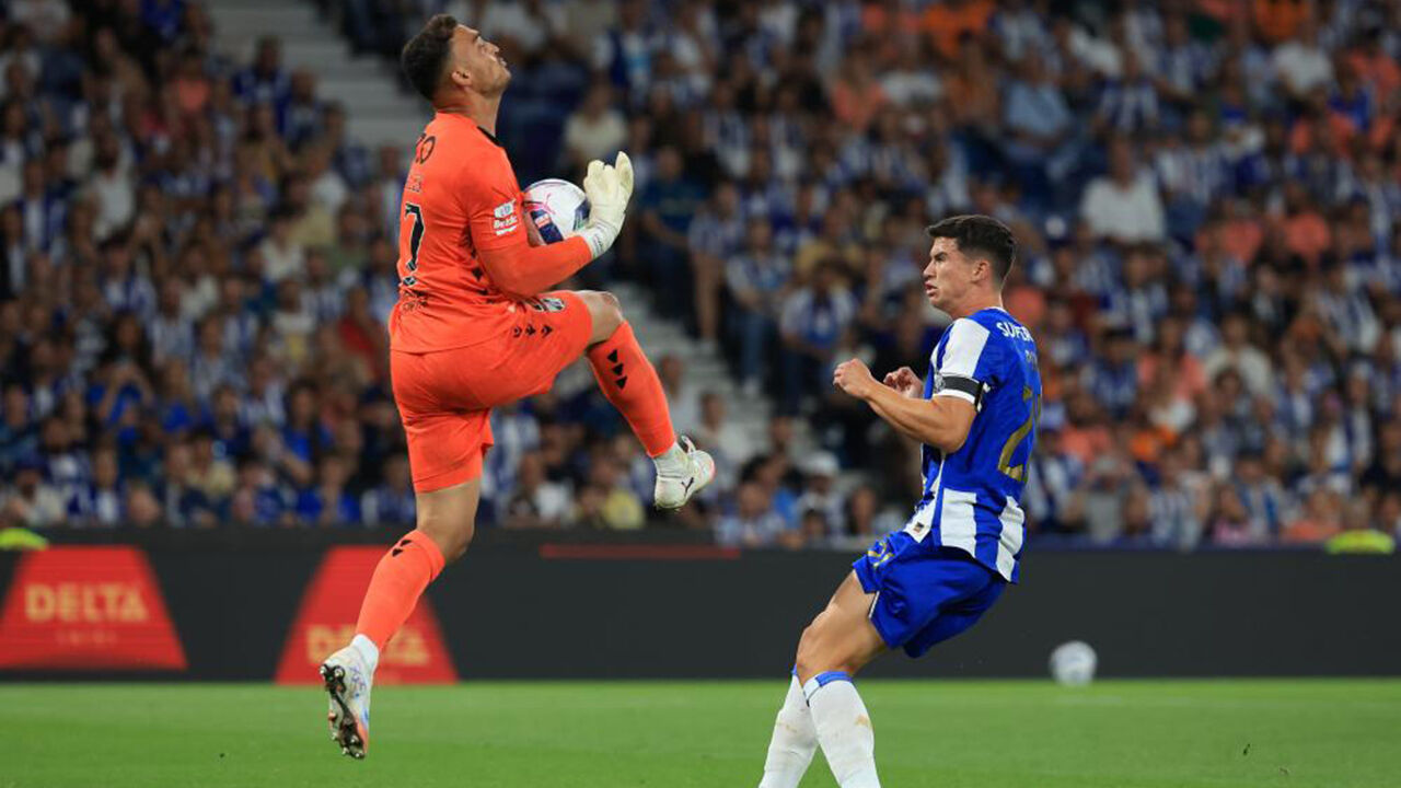 Charles brilhou apesar da derrota do V. Guimarães contra o FC Porto.
