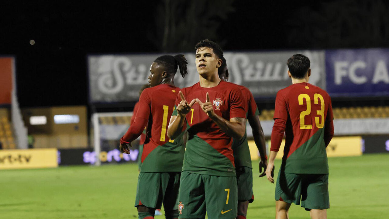 Mateus Fernandes, jogador português, alvo de proposta do Southampton