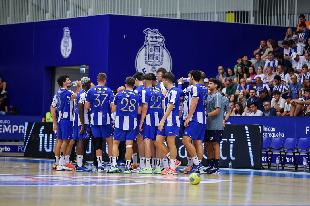 FC Porto venceu o Dunkerque por 28-27 num jogo-treino na Bretanha