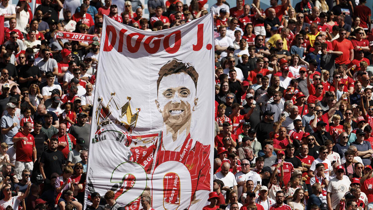 Homenagem a Diogo Jota com minuto de silêncio na Premier League