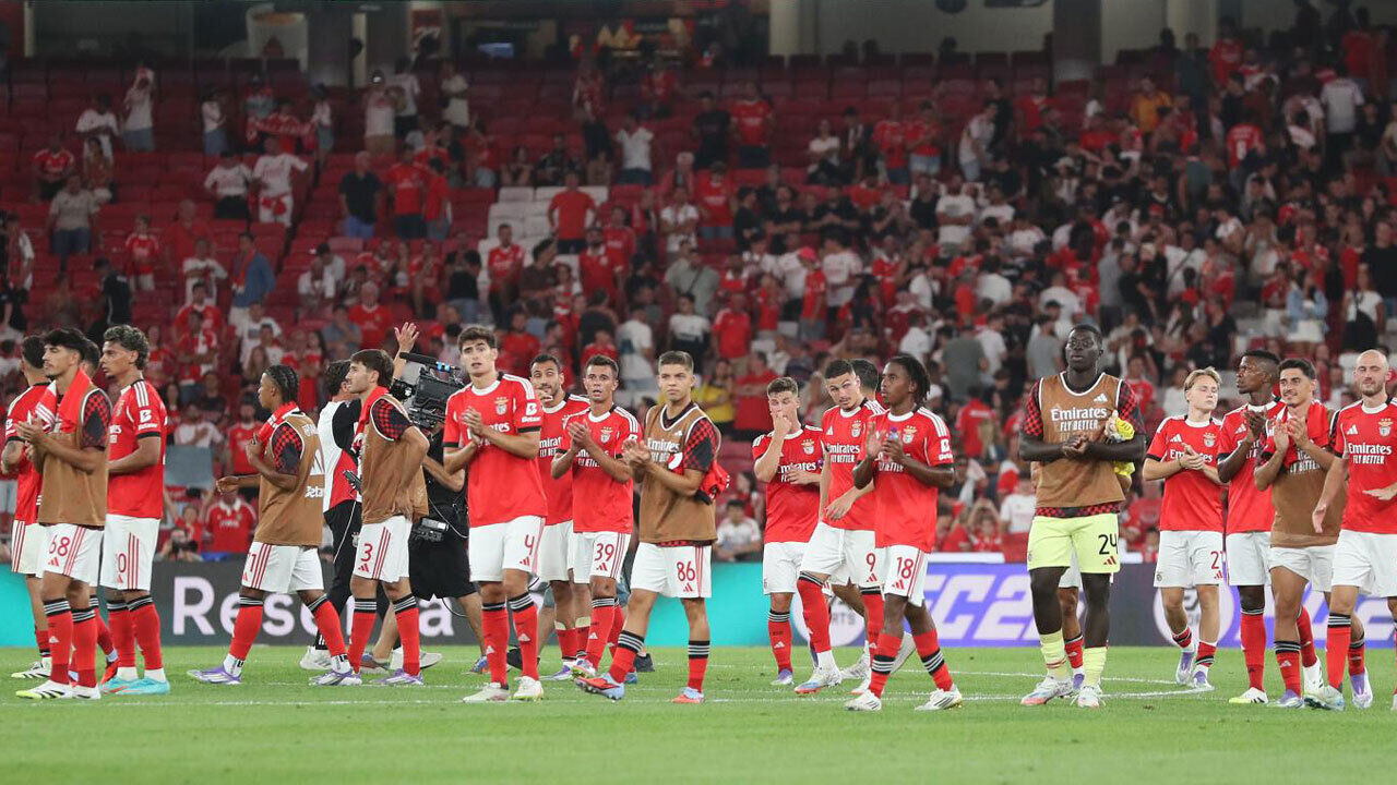 Benfica volta a deixar 'bicada': «A primeira vez foi tão 'nice' que tivemos de repetir»