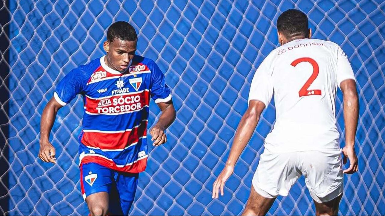 Landerson, do Fortaleza, assina contrato com o Moreirense até 2030