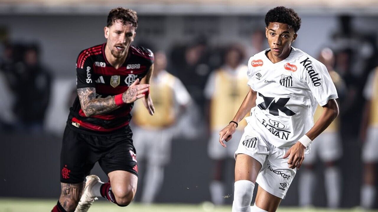 Robinho Jr. (à direita) é um fenómeno aos 17 anos