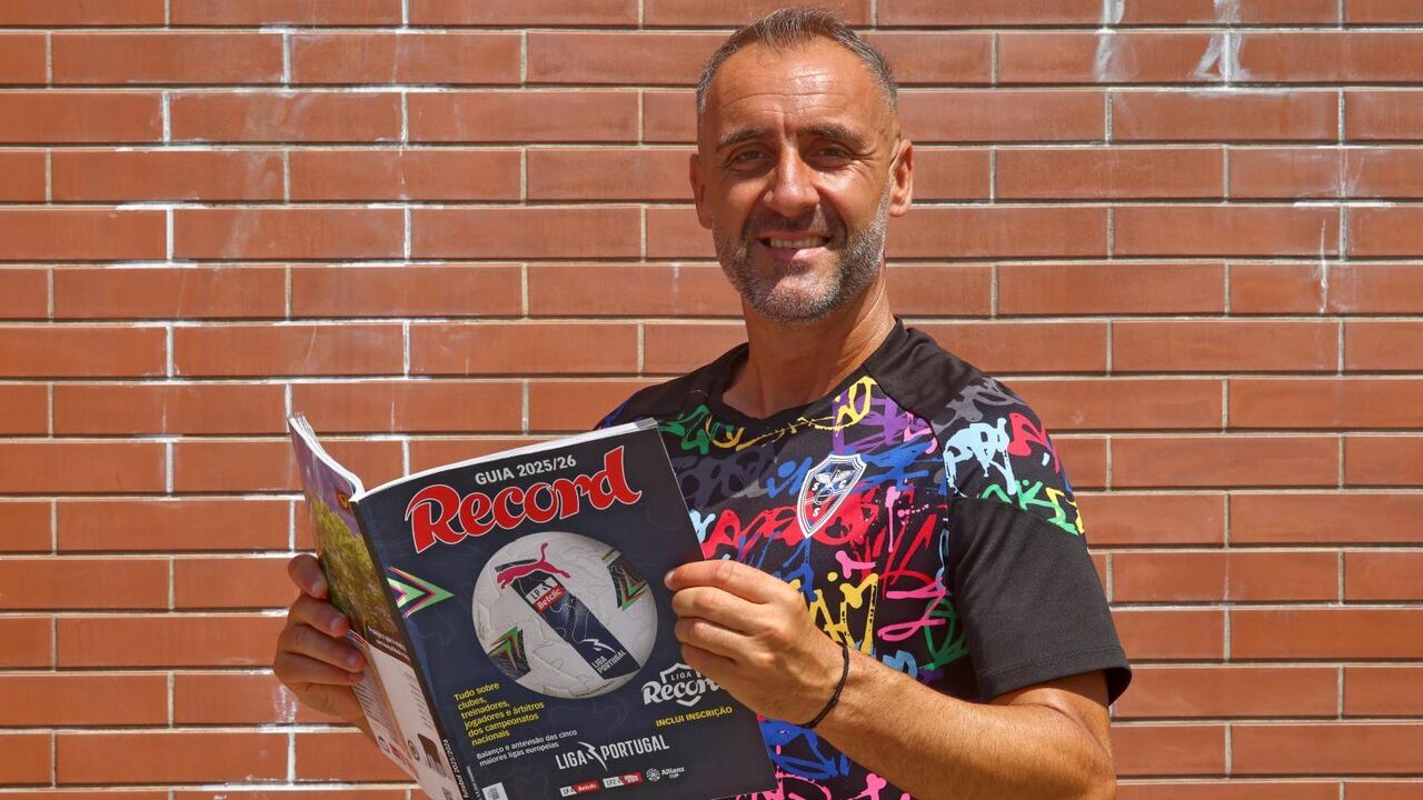 Diogo Valente já tem o Guia Record 2025/26