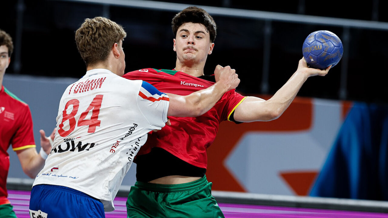 Portugal vence Ilhas Faroé e discute 17.º lugar do Mundial de andebol de sub-19