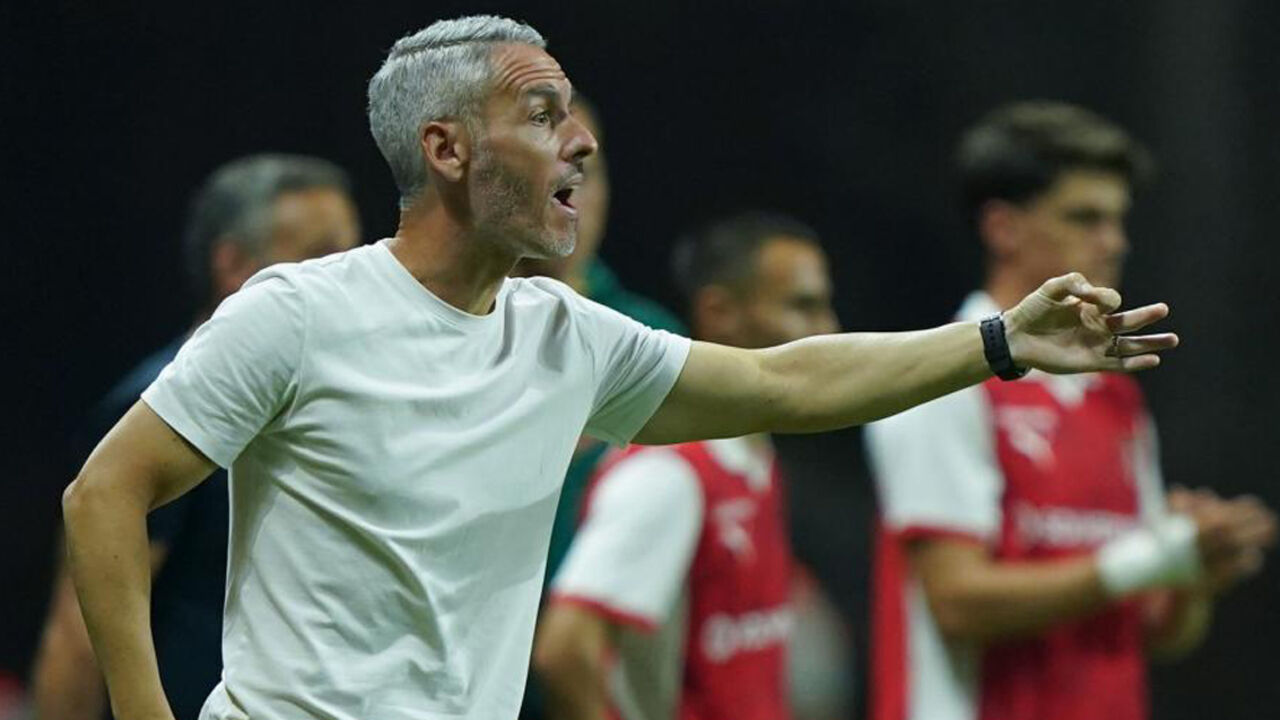 Carlos Vicens reage durante a vitória do Sp. Braga sobre o Cluj