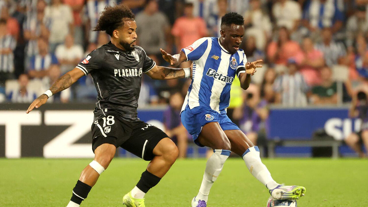 Zaidu, lateral do FC Porto, pré-convocado pela Nigéria para jogos de qualificação para o Mundial'2026