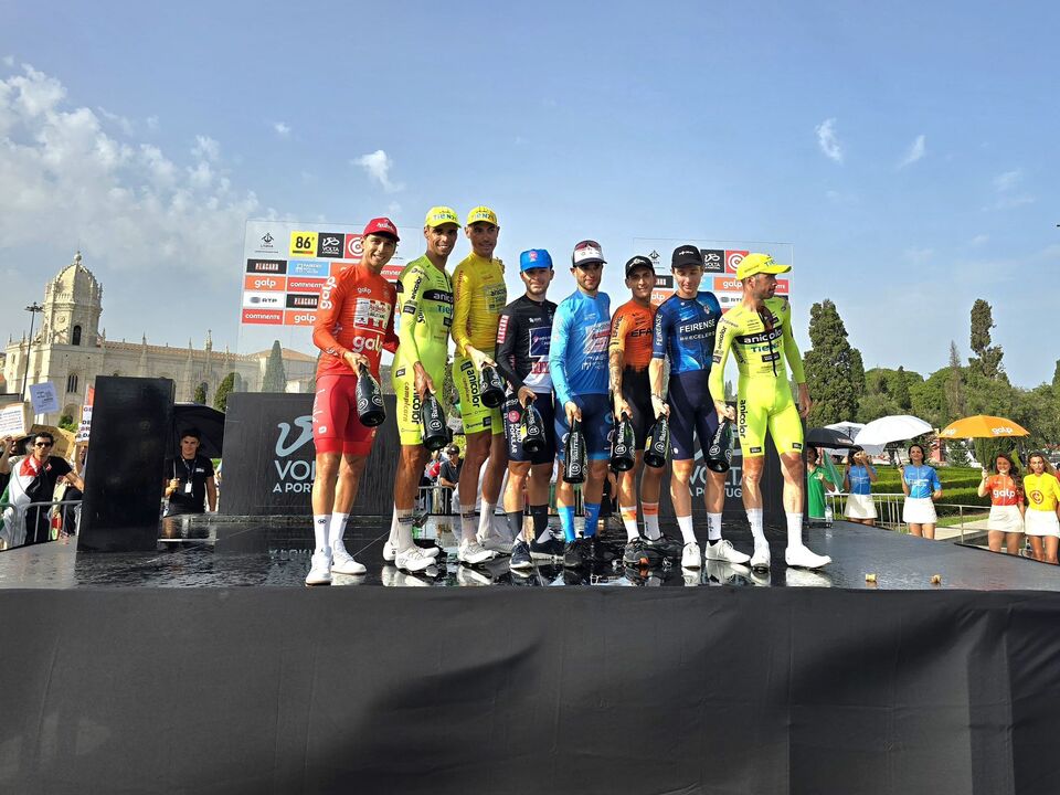 Artem Nych vence a Volta a Portugal, com Rafael Reis a triunfar na etapa final em Lisboa