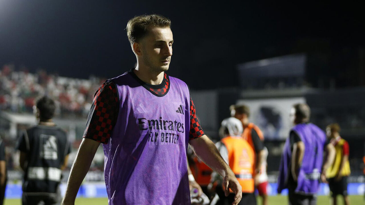 Aktürkoglu ficou insatisfeito por não ter entrado na Amadora