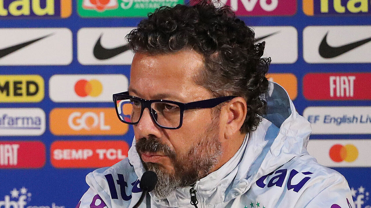 Cléber Xavier despedido do Santos