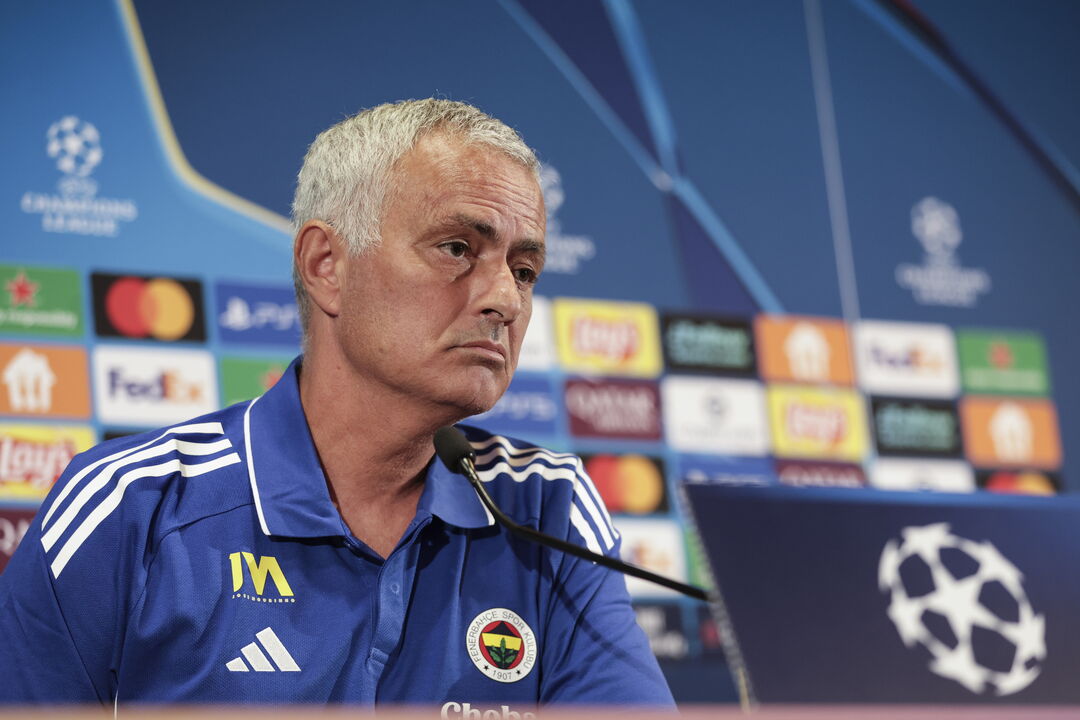 Mourinho na conferência de imprensa de antevisão ao jogo com o Benfica