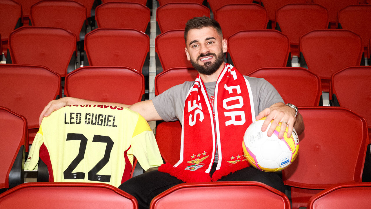 Léo Gugiel renova contrato com o Benfica até 2027