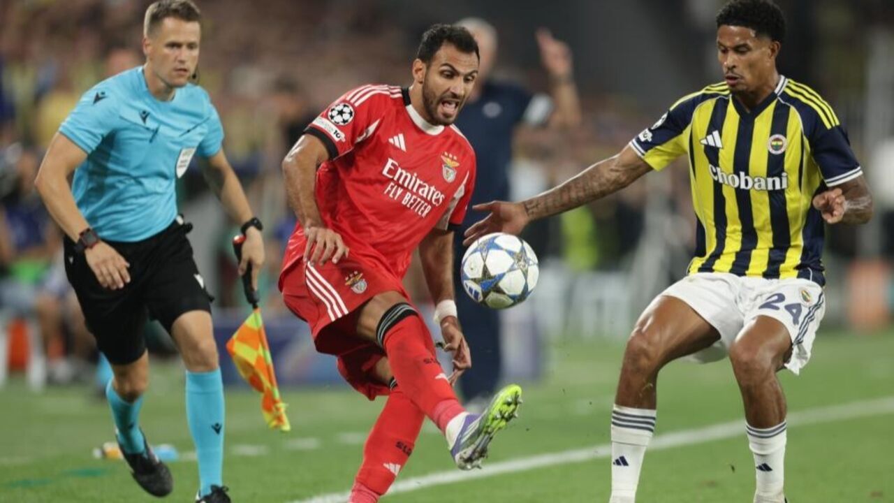 Pavlidis quer mais agressividade e criatividade no ataque do Benfica contra o Fenerbahçe