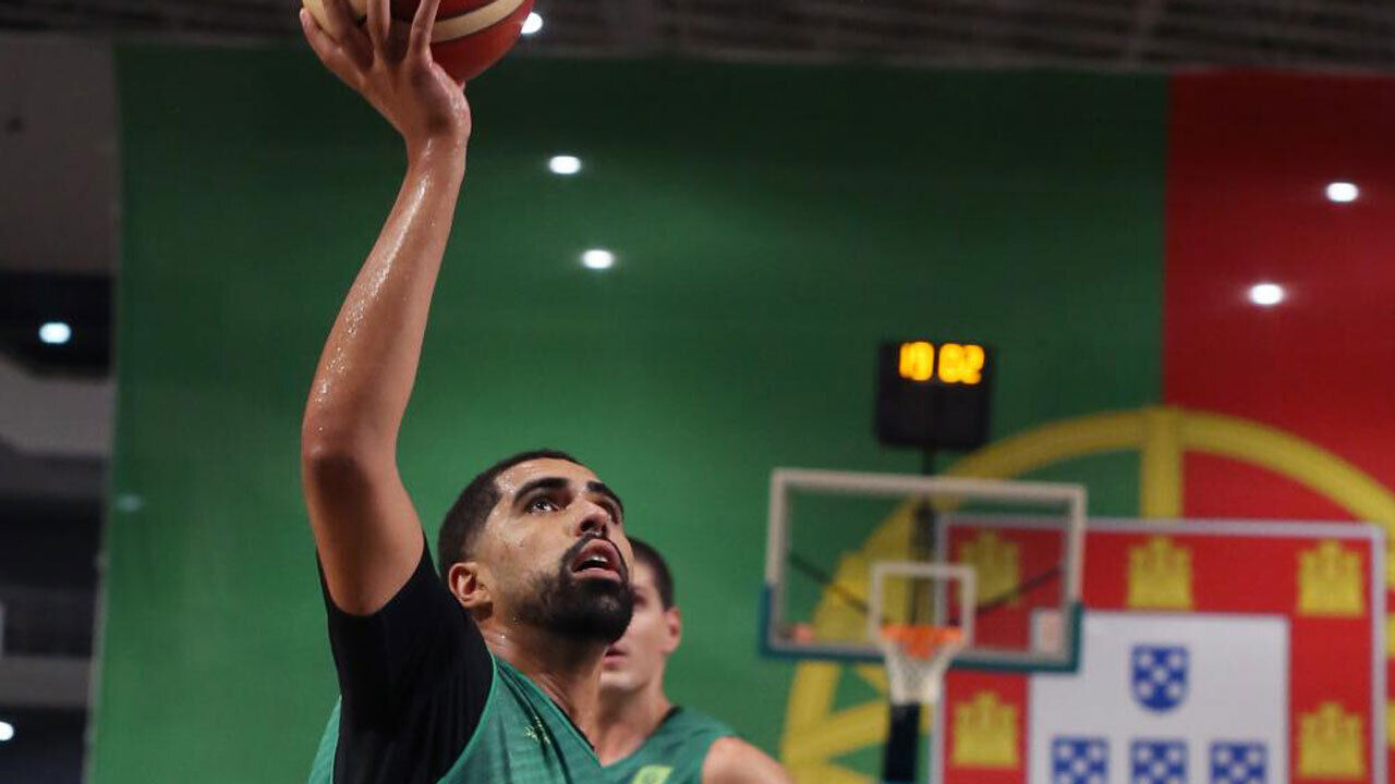 Ricardo Monteiro fica de fora da lista final de Portugal para o EuroBasket