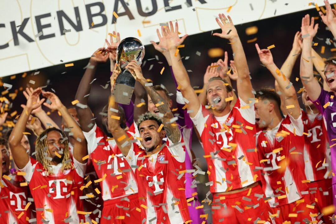 Bayern celebra título após vitória na Bundesliga