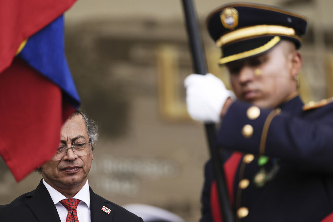 Colômbia: Ataque com drone mata 12 polícias e derruba helicóptero