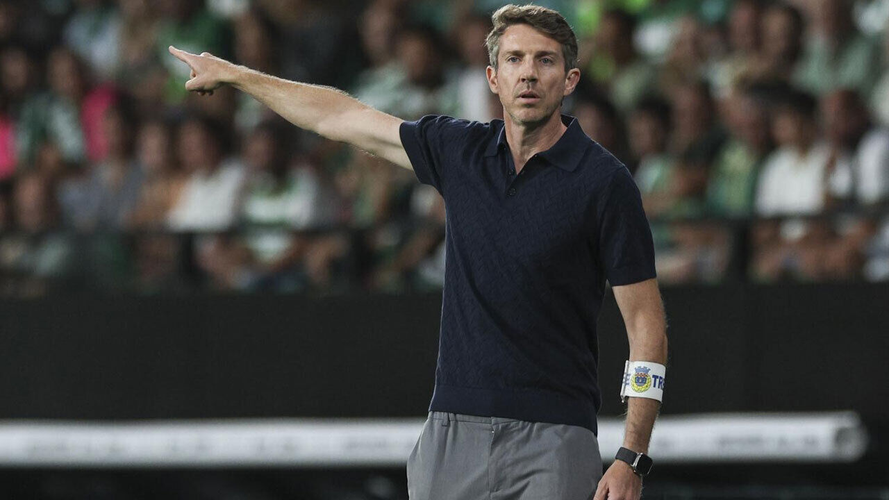 Vasco Seabra, treinador do Arouca