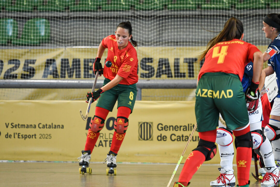Seleção feminina bate França