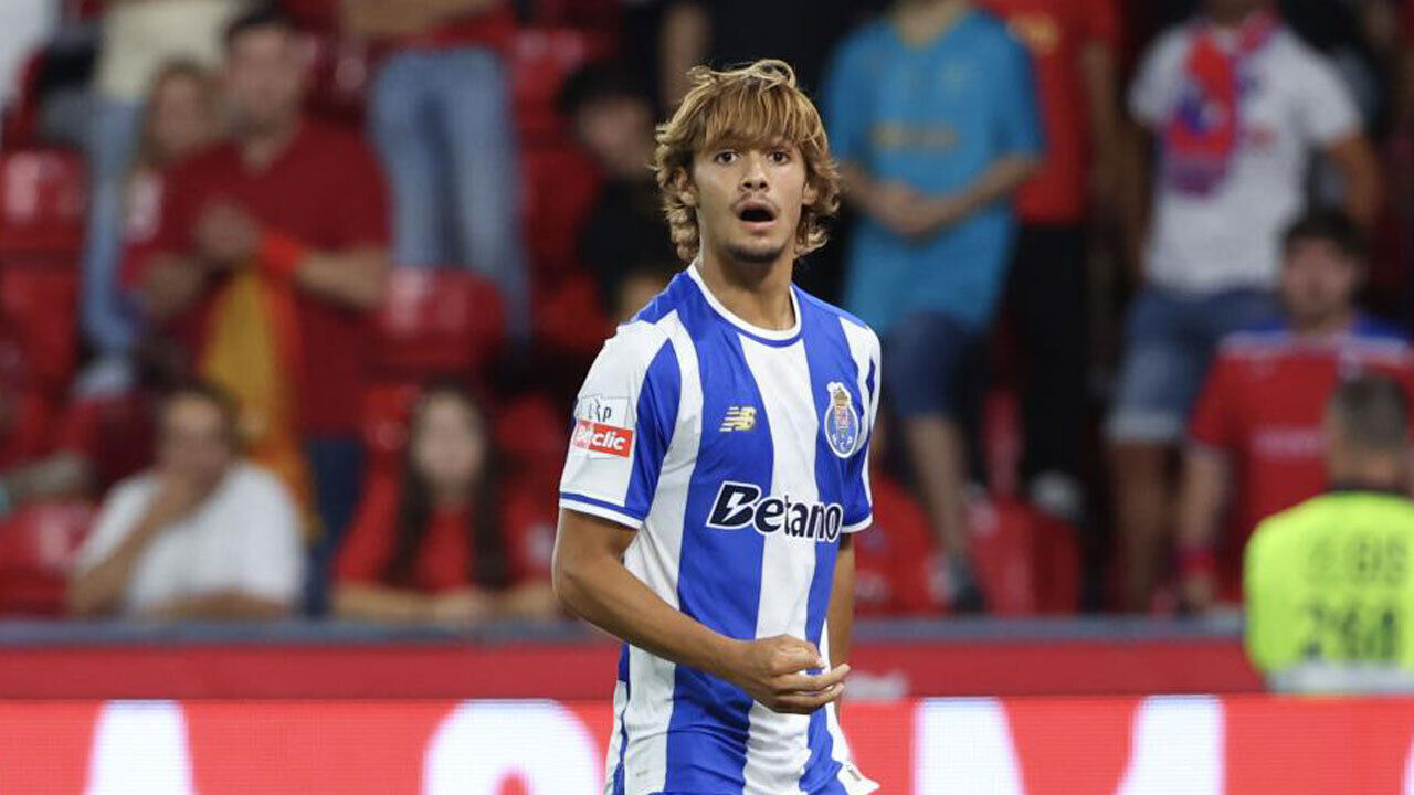 Rodrigo Mora, jogador do FC Porto, está na mira do Al Ittihad