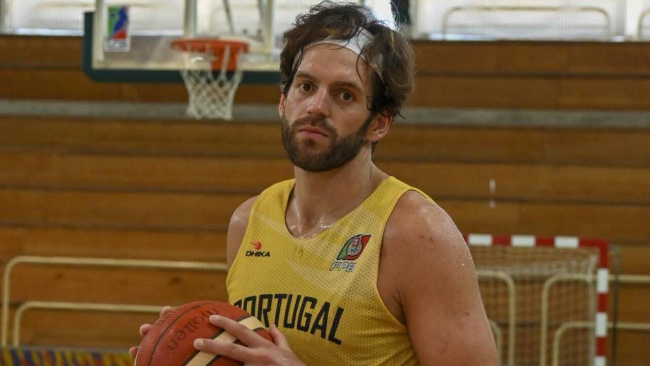 Miguel Queiroz, capitão da seleção