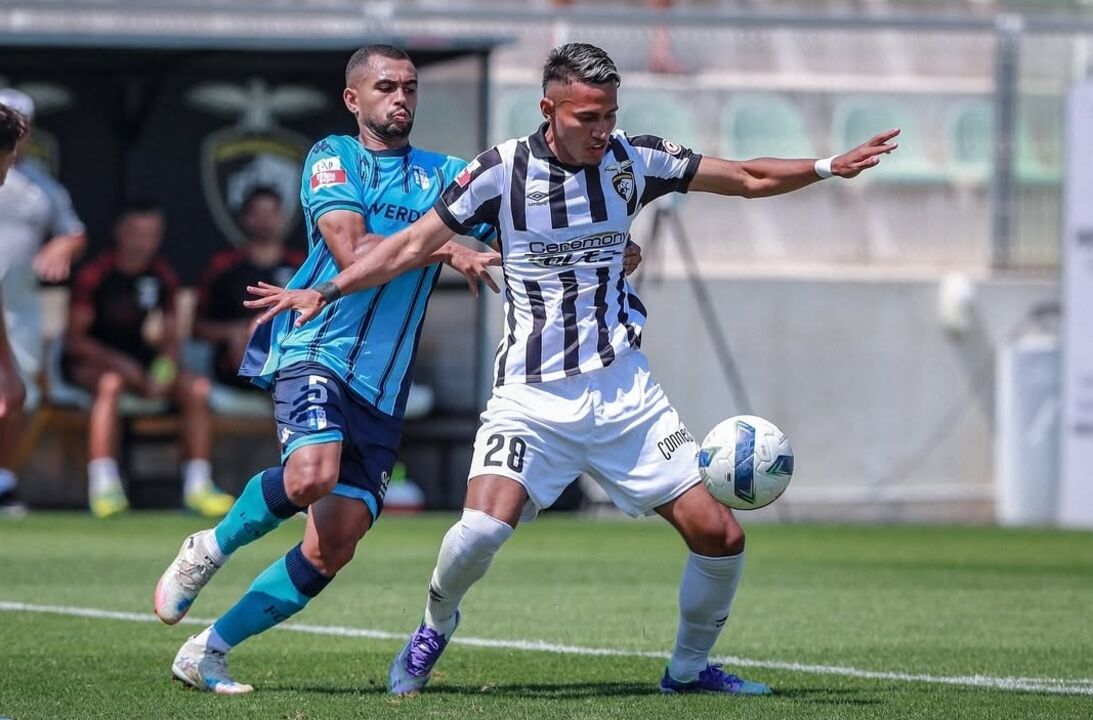 Camilo Durán pode trocar Portimonense pelo Qarabag