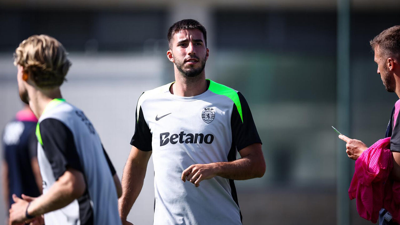 Gonçalo Inácio permanece no Sporting, apesar de sondagens de clubes como Newcastle e Chelsea