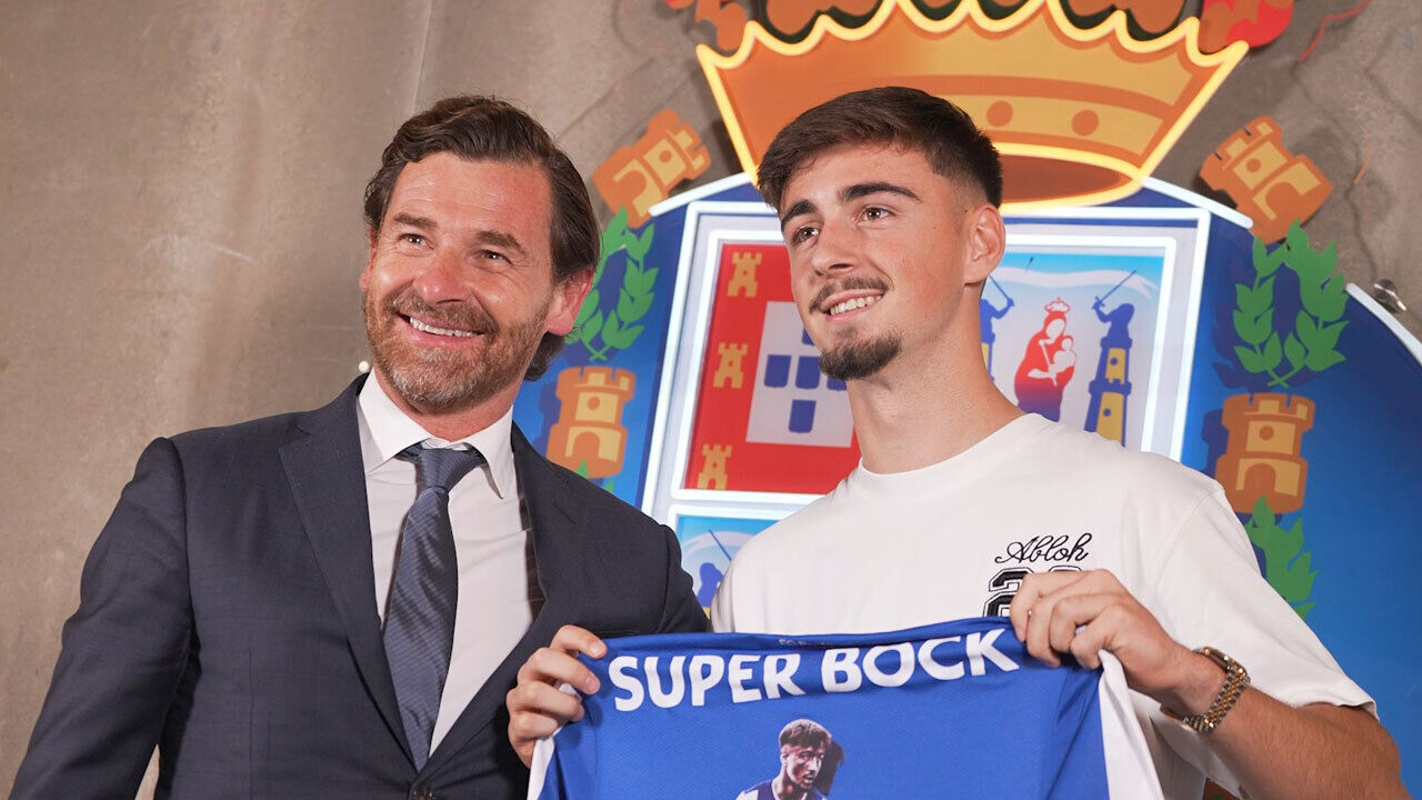 Villas-Boas celebra renovação de Martim Fernandes com o FC Porto