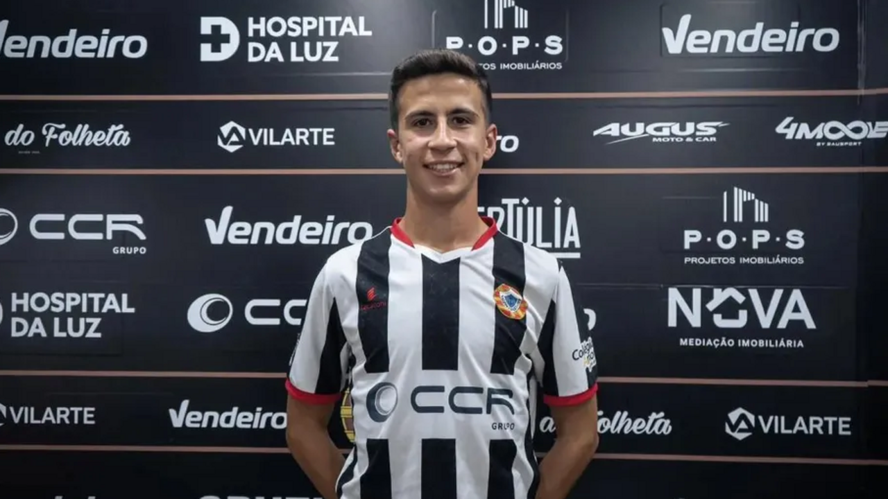 Miguel Vila Cova representa o Varzim