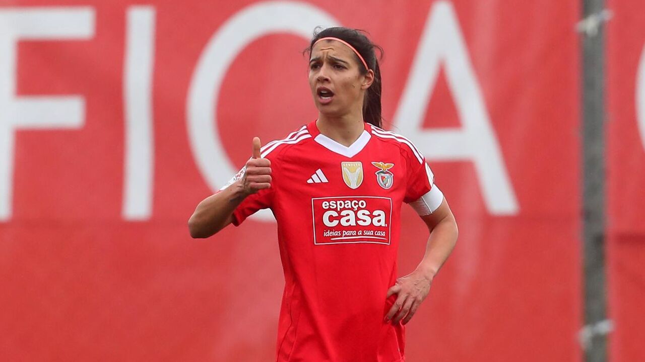Carole Costa em ação pelo Benfica