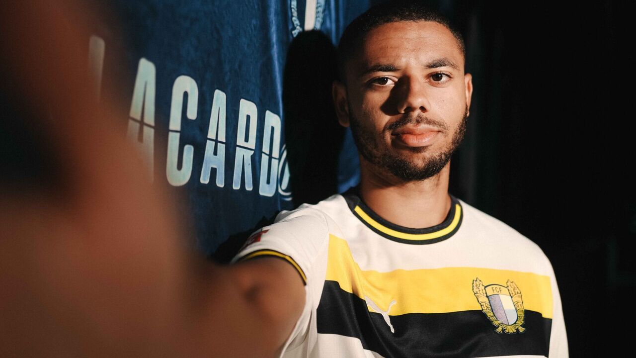 Antoine Joujou reforça o ataque do Famalicão até ao final da época