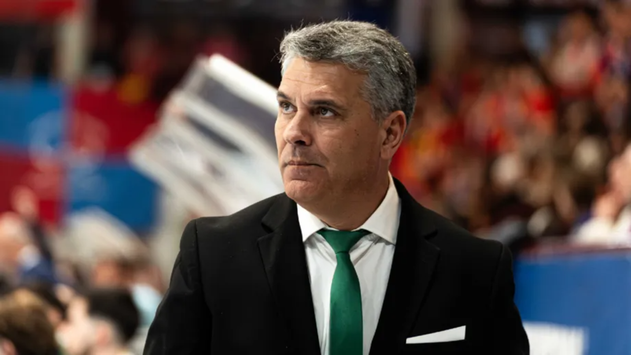 Nuno Lopes comanda a França no Europeu de Paredes