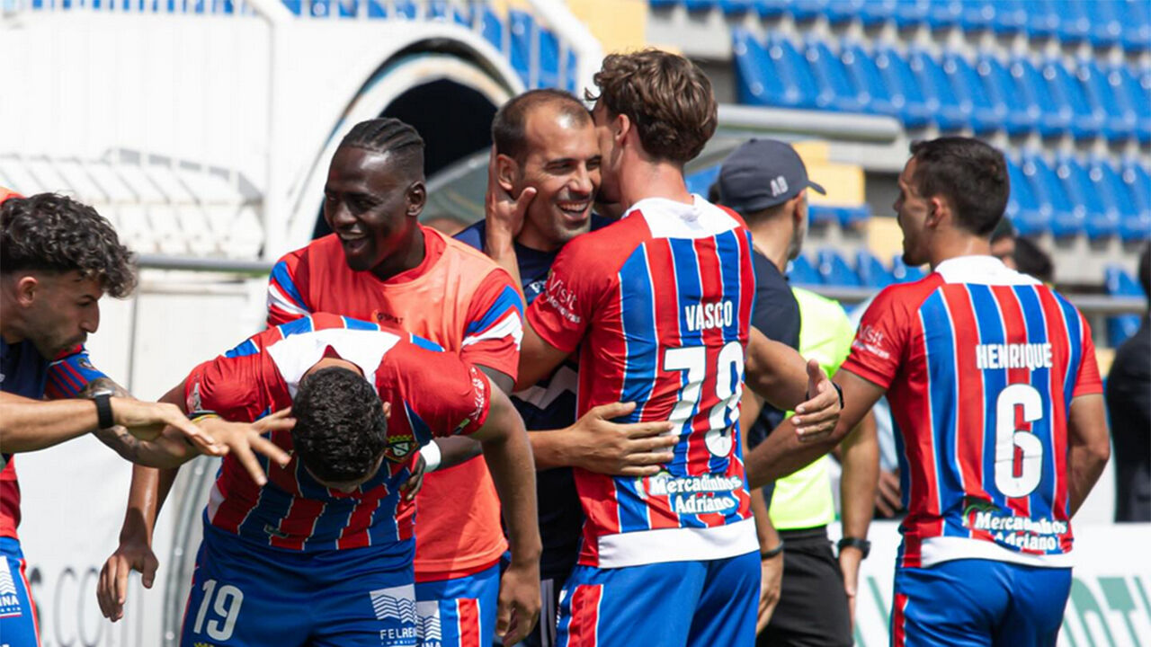 Felgueiras vence Lusitânia de Lourosa por 3-1, com destaque para Lucas Duarte, autor de dois golos