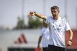 Bruno Lage a orientar o treino do Benfica
