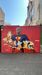Mural de Lamine Yamal em Barcelona vandalizado com imagens dos Sete Anões