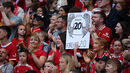 Fãs do Liverpool homenageiam Diogo Jota com cartaz 'Forever 20'