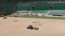 Trabalhos no novo tapete do Estádio José Alvalade