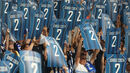 Adeptos mostram apoio a Jorge Costa no estádio do Dragão