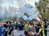 Ambiente de 'fair play' em Istambul: adeptos de Benfica e Fenerbahçe animam-se antes do jogo
