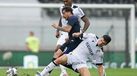 Jogo V. Guimarães-Arouca: disputa de bola acesa entre jogadores