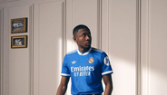 Azul e branco: Real Madrid apresenta terceiro equipamento
