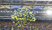 Fenerbahçe lançou 1907 balões para o céu antes do jogo com o Feyenoord