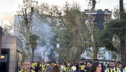 Ambiente de 'fair play' em Istambul: adeptos de Benfica e Fenerbahçe animam-se antes do jogo