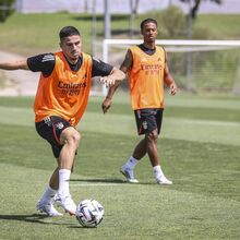 <![CDATA[ Ivanovic na lista de convocados do Benfica para o jogo do Nice  ]]>