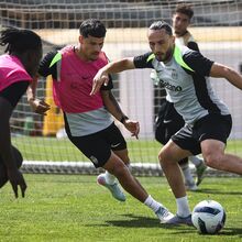 <![CDATA[ Sporting volta aos treinos com dois jogadores no boletim clínico e sem sinal dos reforços ]]>