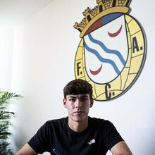 <![CDATA[ Martim Pereira assinou contrato profissional com o Alverca ]]>