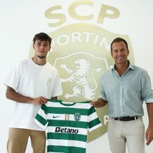 <![CDATA[ Vagiannidis é oficializado no Sporting e assina por cinco temporadas ]]>