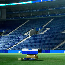 <![CDATA[ Jorge Costa alvo de última homenagem no Estádio do Dragão: urna no relvado ]]>