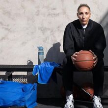 <![CDATA[ Lenda da WNBA: «Tive de ir para um país comunista para ganhar como uma capitalista» ]]>