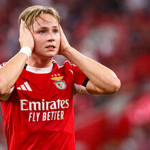 <![CDATA[ Benfica quer vender Schjelderup em janeiro e já definiu preço ]]>