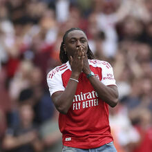 <![CDATA[ Eze fica de fora quase um mês e deve falhar os jogos com o Sporting na Liga dos Campeões ]]>